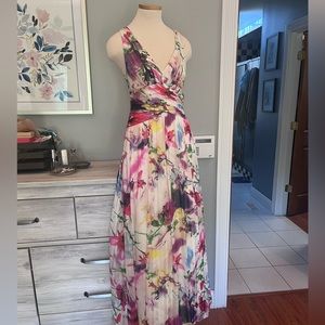 Hailey by Adrianna Papell floral gown